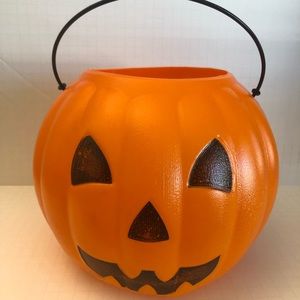 Amloid  Halloween Pumpkin Candy Bucket Made In Mexico